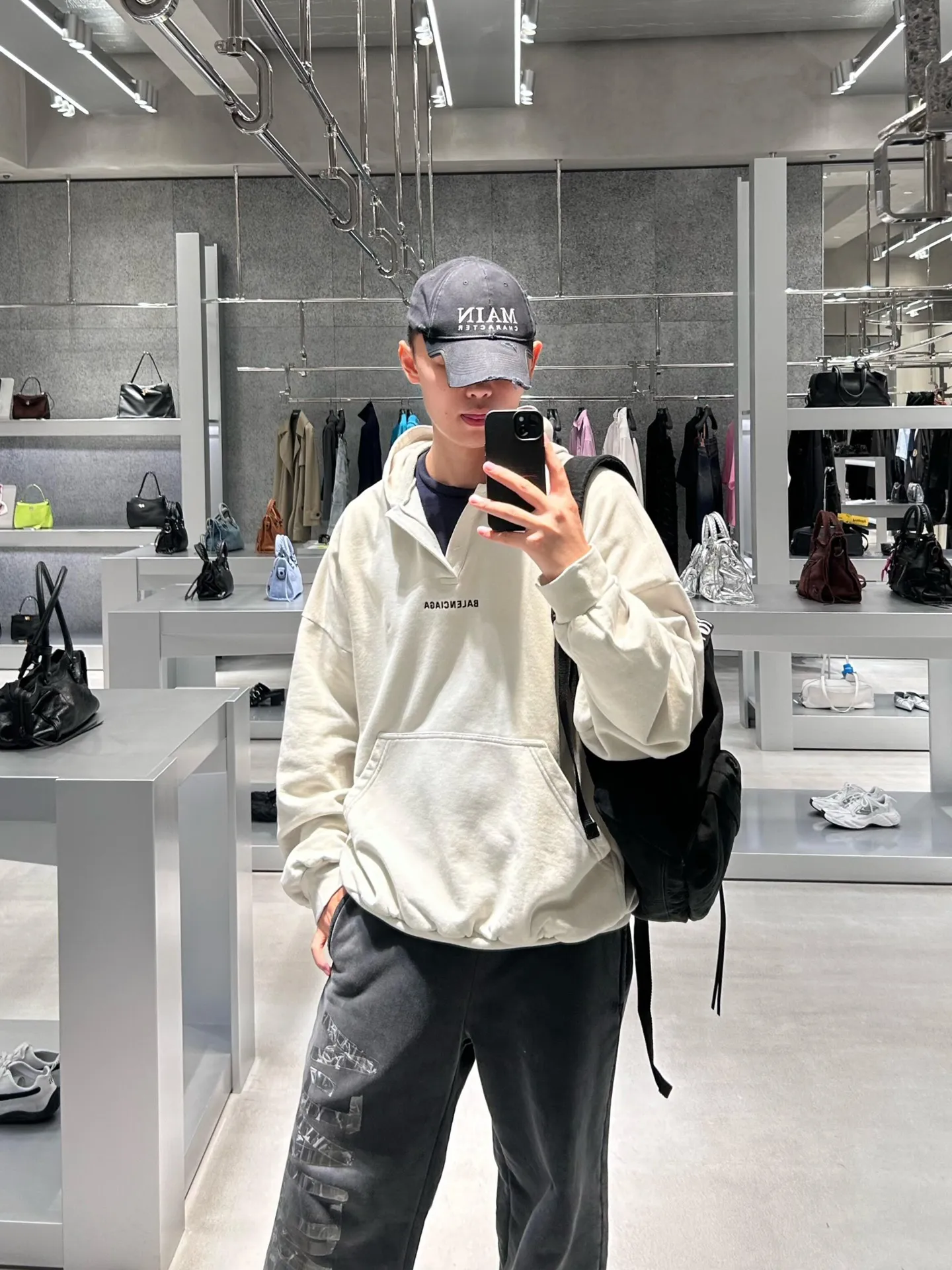 ┃ ┃